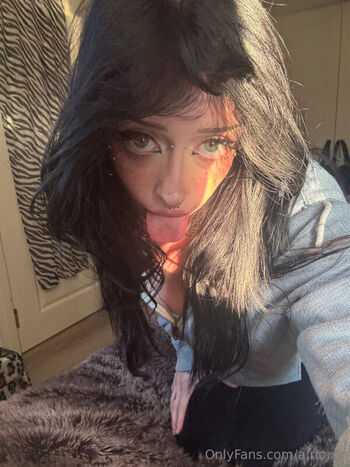 Full leaked Rio lawlor private onlyfans photo