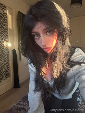 Full leaked Rio lawlor private onlyfans photo