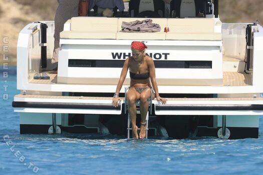 Full leaked Rita ora  page private onlyfans photo