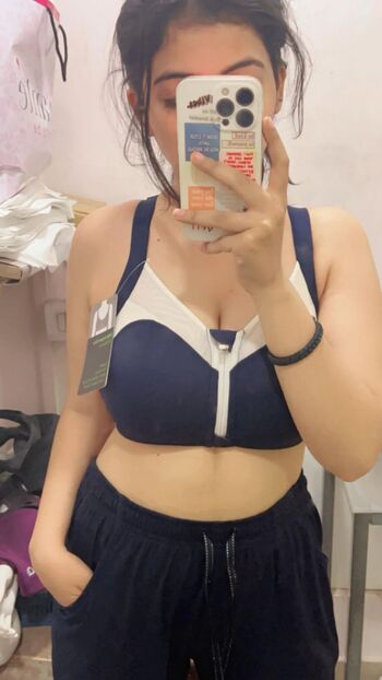 Full leaked Riya pandey private onlyfans photo