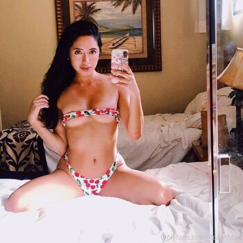 Full leaked Robin mae private onlyfans photo