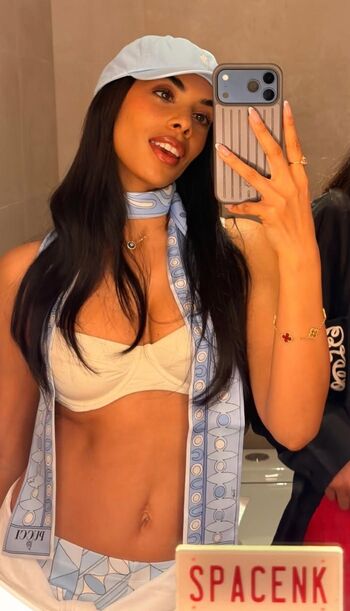 Full leaked Rochelle humes private onlyfans photo