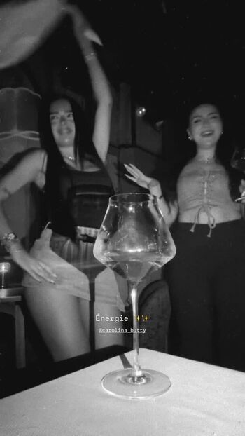 Full leaked Rojii ely private onlyfans photo