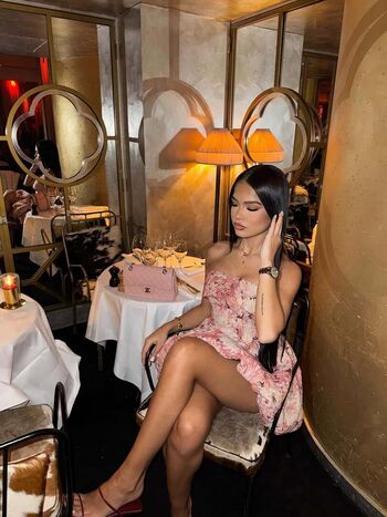 Full leaked Rojii ely private onlyfans photo