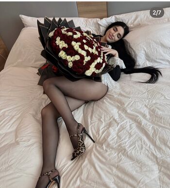 Full leaked Romanian girls page private onlyfans photo