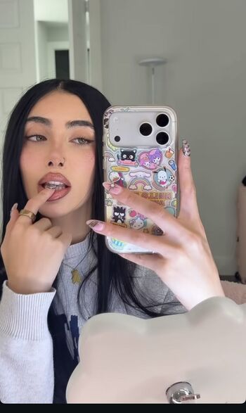 Full leaked Rose zara private onlyfans photo