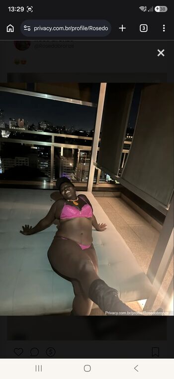 Full leaked Rosebronze private onlyfans photo