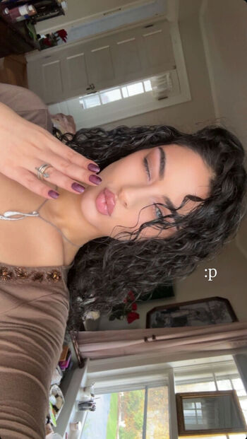 Full leaked Roseistheart private onlyfans photo