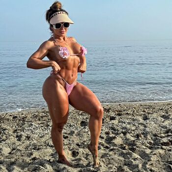 Full leaked Rosita ladgerda wellness pro private onlyfans photo