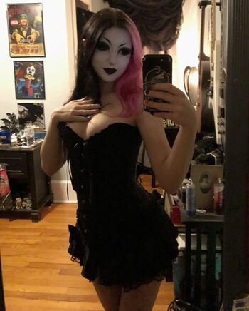 Full leaked Rottedgoth private onlyfans photo