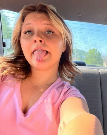 Full leaked Roxxxanne private onlyfans photo