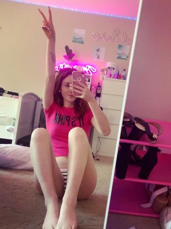 Full leaked Roxy rae page private onlyfans photo