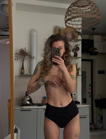 Full leaked Russian girls page private onlyfans photo