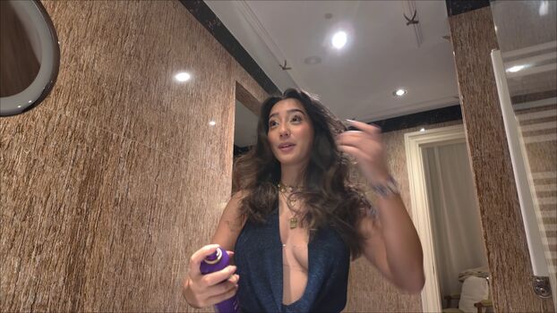 Sabrina Pezeshkian