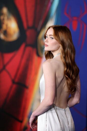 Full leaked Sadie sink page private onlyfans photo