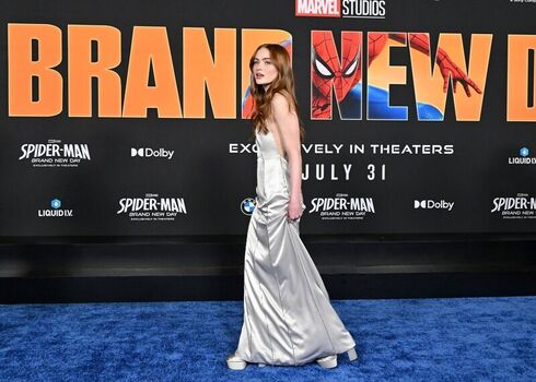 Full leaked Sadie sink page private onlyfans photo