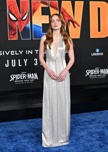 Full leaked Sadie sink page private onlyfans photo