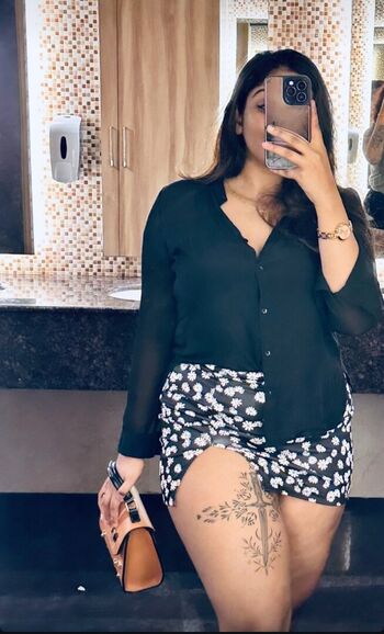 Full leaked Safa anavrin private onlyfans photo