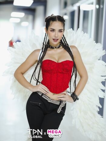 Full leaked Saffron maya snook page private onlyfans photo