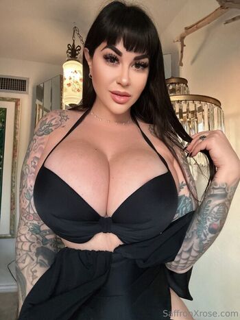 Full leaked Saffronxxrose private onlyfans photo