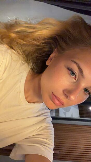 Full leaked Sagafrost private onlyfans photo