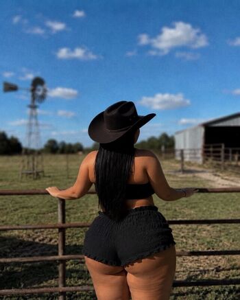Full leaked Saintxochitl private onlyfans photo