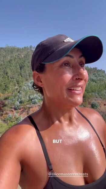 Full leaked Saira khan page private onlyfans photo
