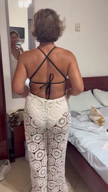 Full leaked Saira khan page private onlyfans photo