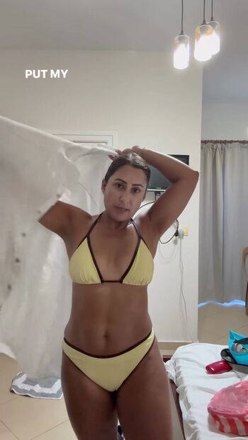 Full leaked Saira khan private onlyfans photo