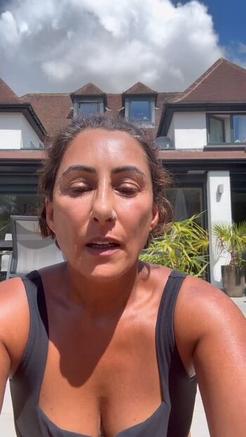 Full leaked Saira khan private onlyfans photo
