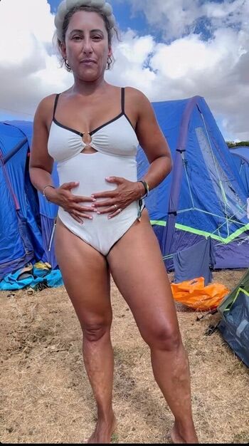 Saira Khan
