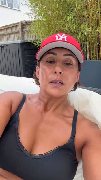 Saira Khan