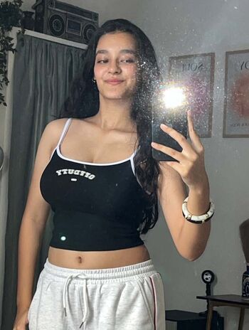 Full leaked Sakshi pandey page private onlyfans photo