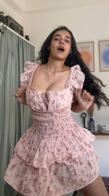 Full leaked Sakshi pandey page private onlyfans photo