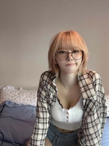 Full leaked Sakura miyawaki private onlyfans photo