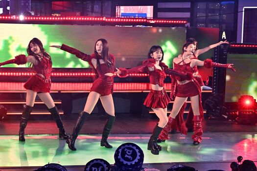 Sakura Miyawaki 宮脇 咲良