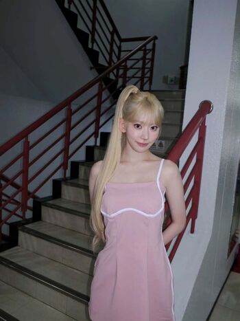 Full leaked Sakura miyawaki page private onlyfans photo