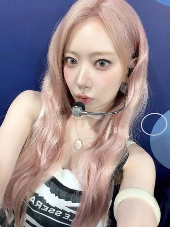 Full leaked Sakura miyawaki private onlyfans photo