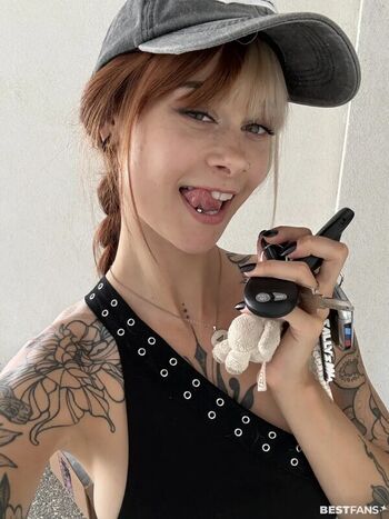 Full leaked Sallydinosaur private onlyfans photo