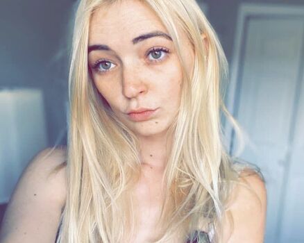 Full leaked Samantha smith page private onlyfans photo