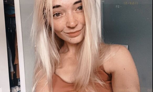 Full leaked Samantha smith page private onlyfans photo