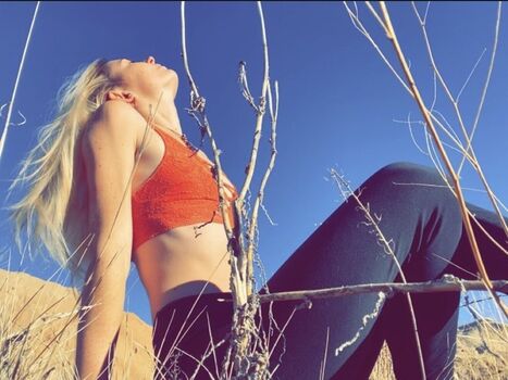 Full leaked Samantha smith page private onlyfans photo