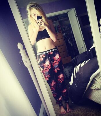 Full leaked Samantha smith private onlyfans photo