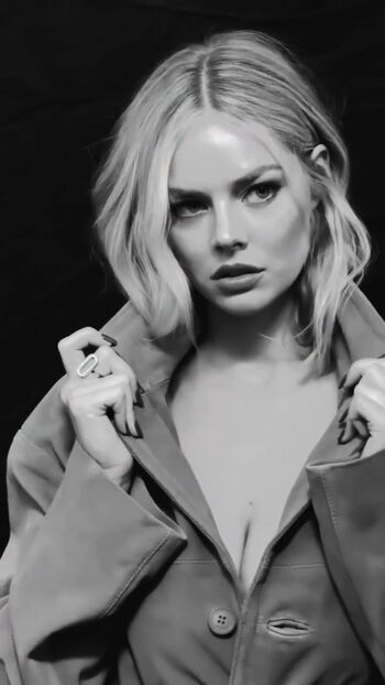 Full leaked Samara weaving page private onlyfans photo