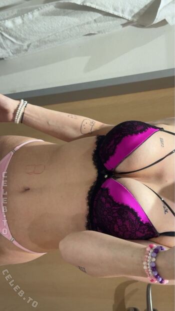 Full leaked Sammythr private onlyfans photo