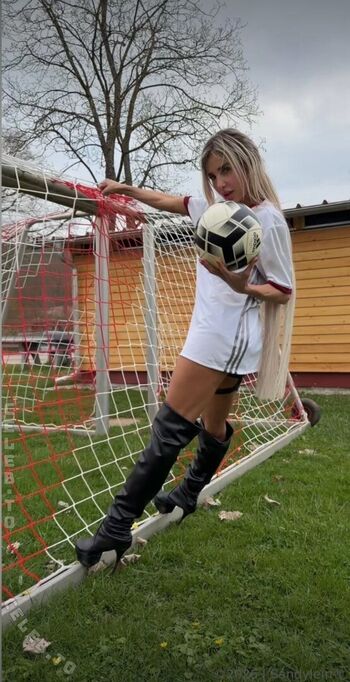 Full leaked Sandylein private onlyfans photo