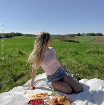 Full leaked Sara crumbeleg private onlyfans photo