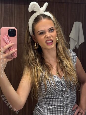 Full leaked Sara crumbeleg private onlyfans photo