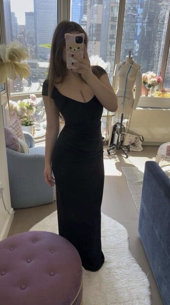 Full leaked Sara dobrik private onlyfans photo