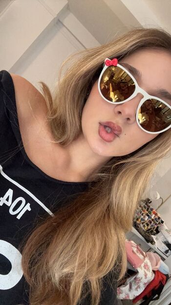 Full leaked Sara dobrik page private onlyfans photo